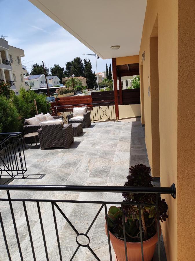 Villa Rina Paphos Exterior foto